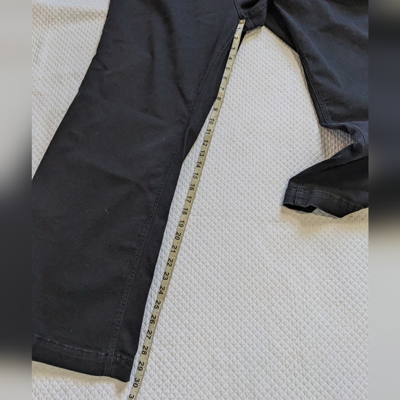 OLD NAVY Extra High Rise Flare 360° Stretch Pants - Picture 7 of 10